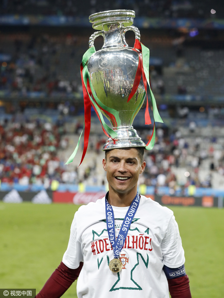新王加冕葡萄牙,新王加冕世界杯