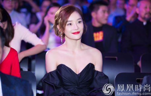 袁姗姗三个动作练马甲线,袁姗姗齐肩发型