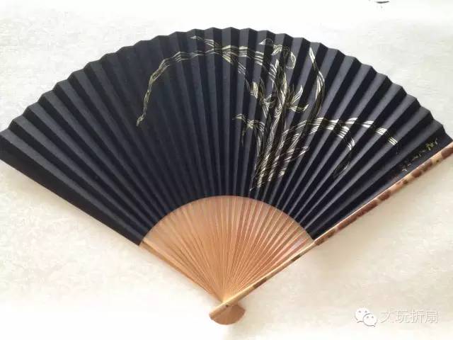 折扇规格的讲究,十寸折扇和八寸折扇的区别