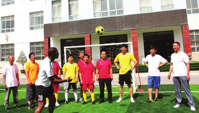 榆中足球教练,足球教练来兰州