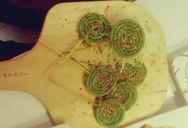 同样一家店，别人排成“葛优瘫”，我们吃到嗨翻天！