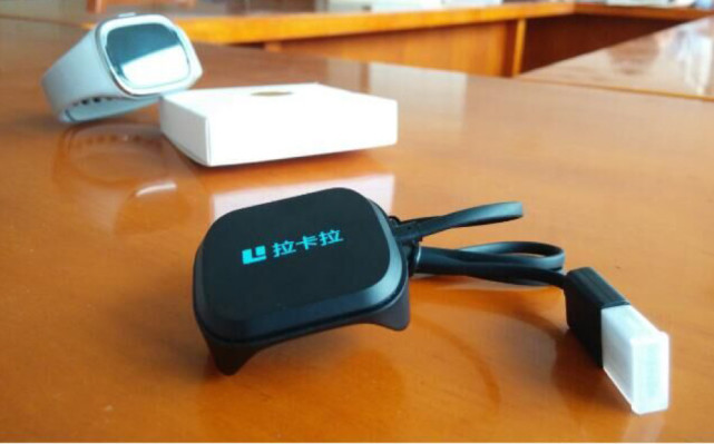 拉卡拉智能运动手环,有颜值的智能手环