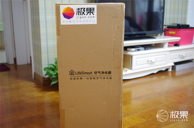 远程操控，省心省力，有了LifeSmart随时掌控室内空气质