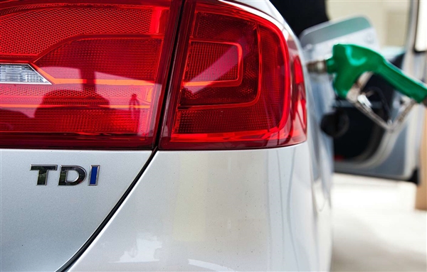 汽油车和柴油车哪个最省油,全顺汽油车省油还是柴油车省油