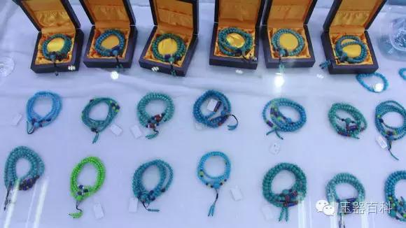 绿松有冰裂还值得入手吗,绿松冰裂的珠子值得购买吗