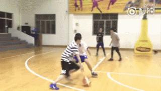 鹿晗打篮球帅气投球合集,鹿晗打篮球拉杆上篮