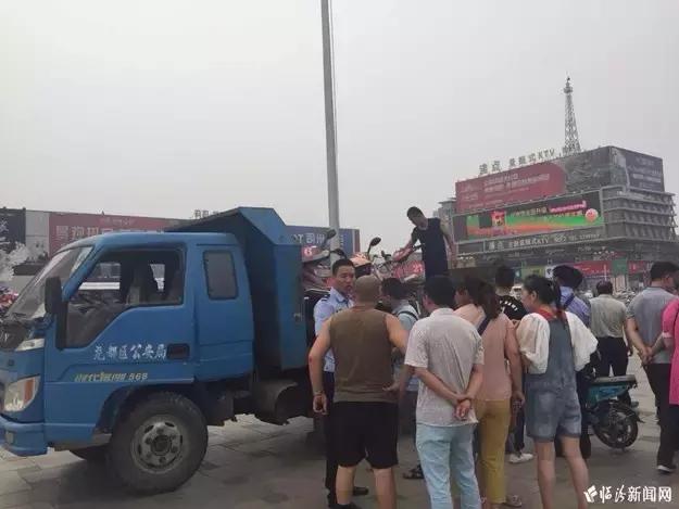 在平阳广场没领到你丢了的摩托或电动车了么？