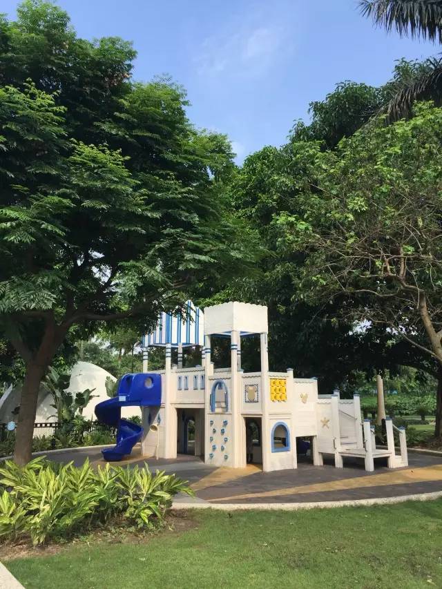 迪士尼好莱坞酒店门口有海边么,迪士尼好莱坞酒店要门票吗