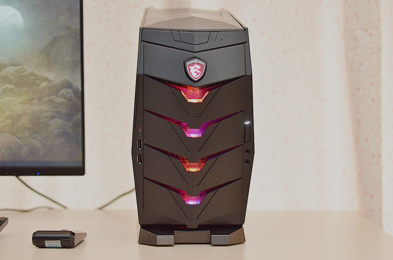 看,有光!异形般的电脑如是说