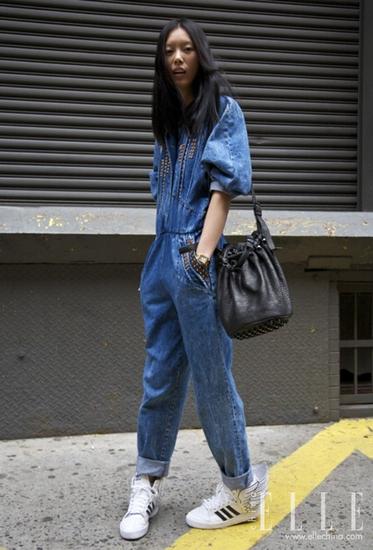 时装秀超模大表姐刘雯气质不一般,最新大表姐刘雯穿搭鞋子