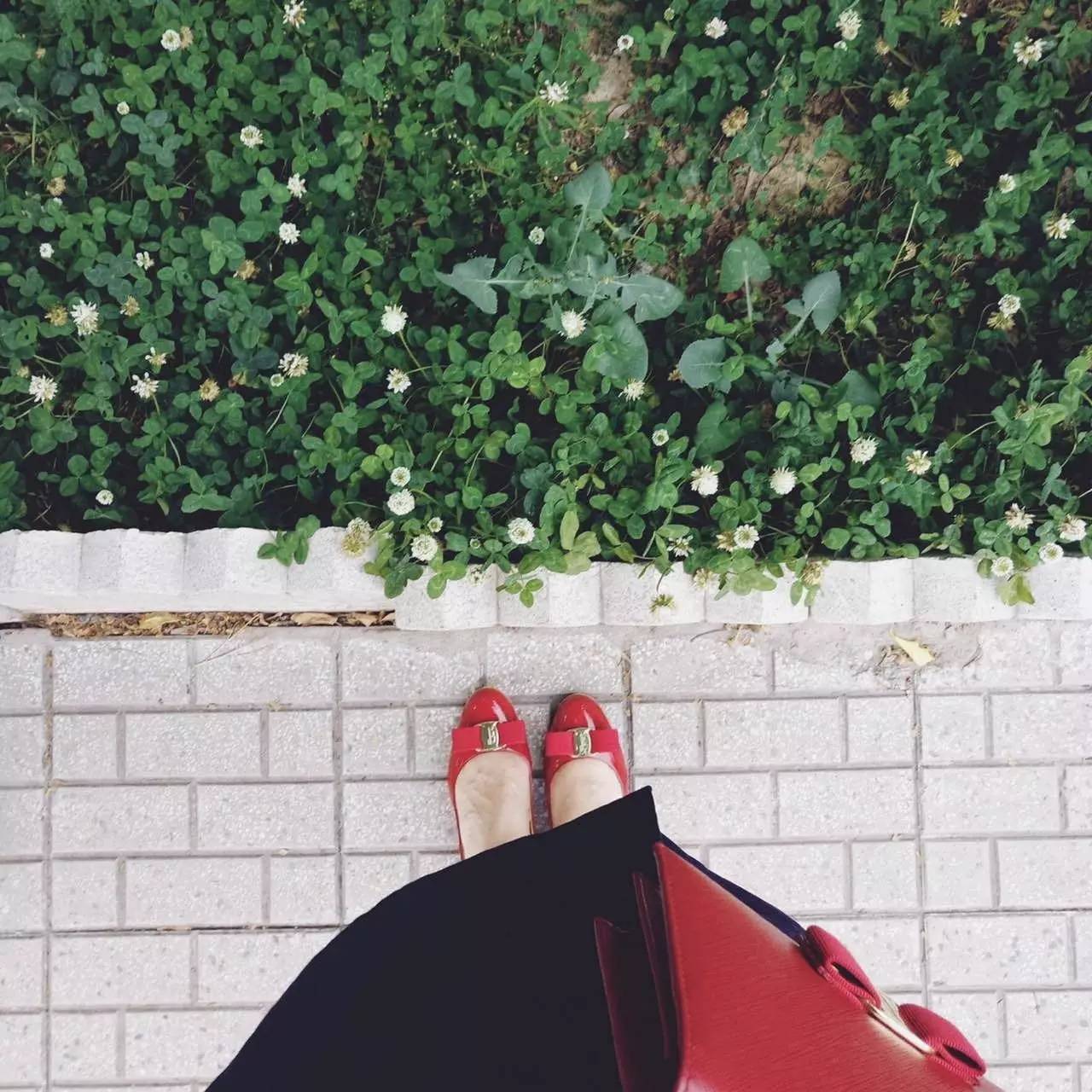 夏天快到了推荐穿什么鞋女,夏天出去玩穿什么鞋子舒服好看