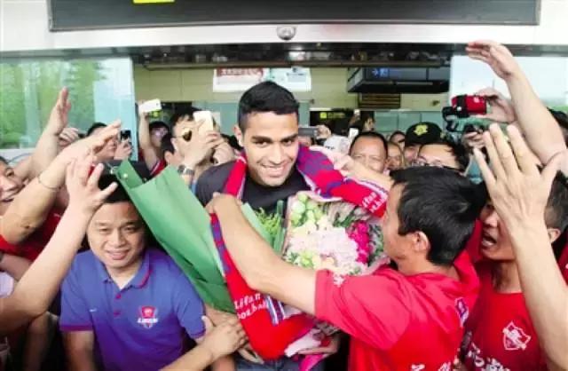 力帆重庆雄起视频,双刃剑力帆