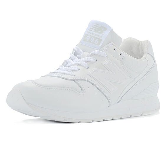 穿着特别舒服的男士运动鞋,男士运动鞋穿的轻便一点的