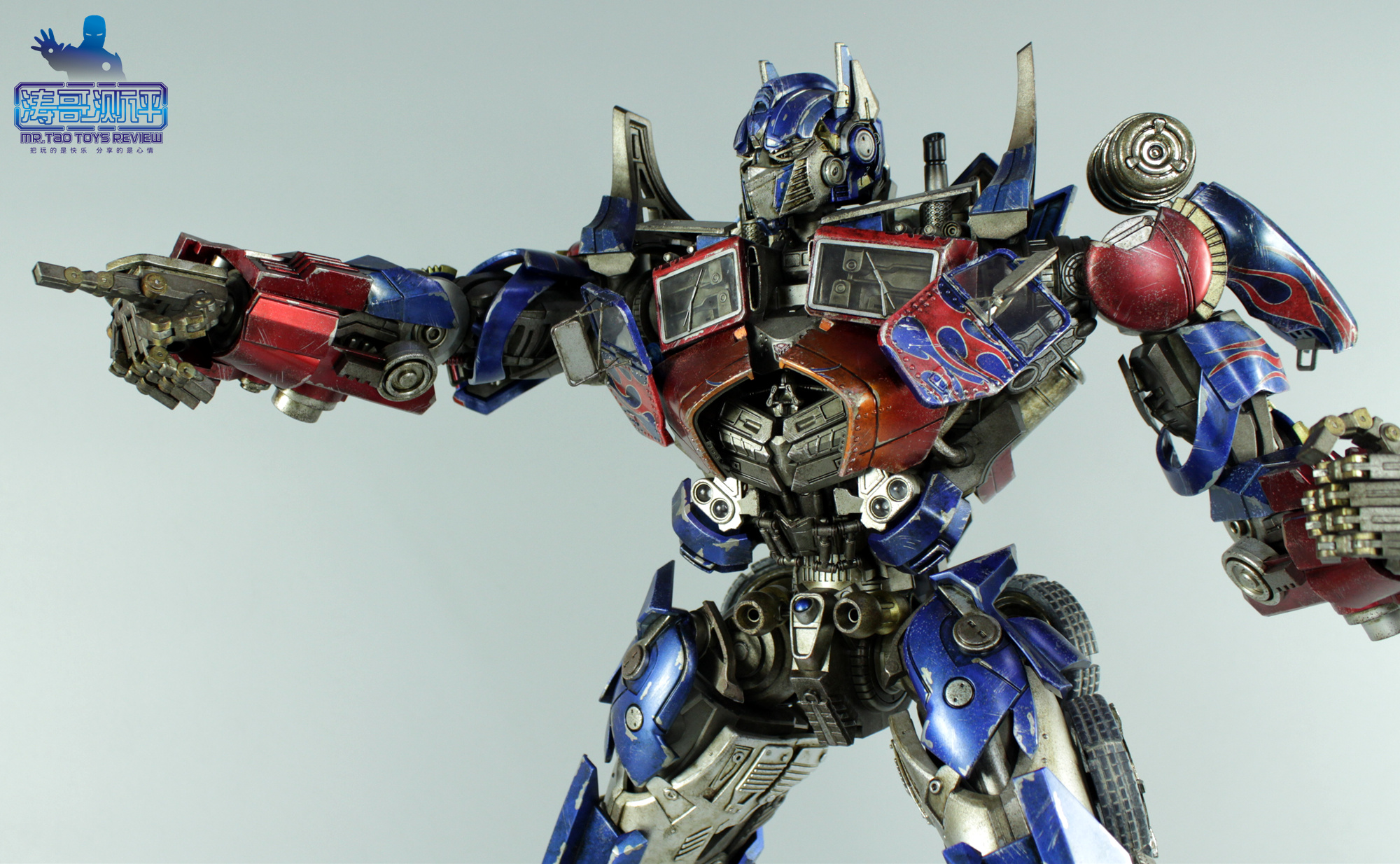 涛哥测评变形金刚3a,国产变形金刚3u级飞翼擎天柱