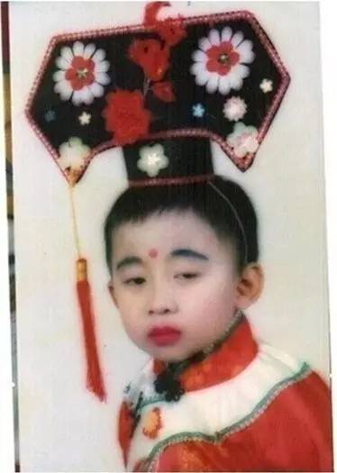 无缝对接丨这才是真正的蜜桃臀！最新晒娃技能走红，娃娃以后咋个面对桃子哦······