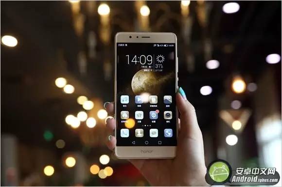 vr2k屏手机,荣耀v8的vr视频