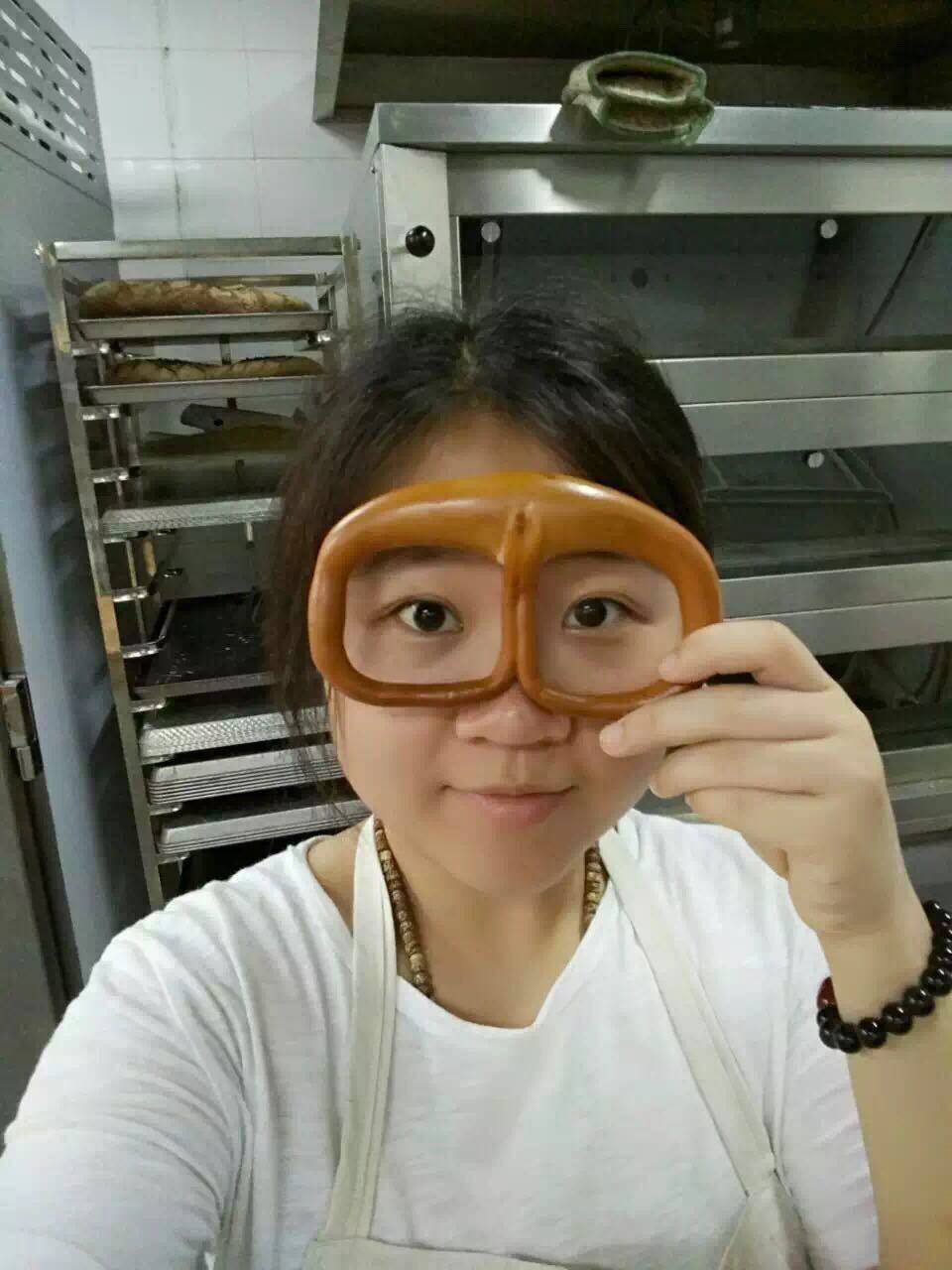 故事|离开工作十年的腾讯，她开了家不一样的面包店