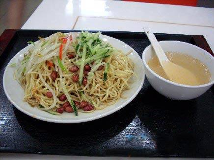 戳中听说一到夏天，上海人就......