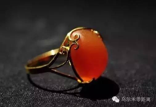 红宝石在纯光下是什么颜色,红宝石打光是什么光