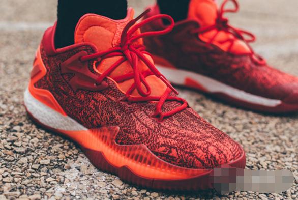 阿迪耐克7月,阿迪达斯8月底补货6款鞋