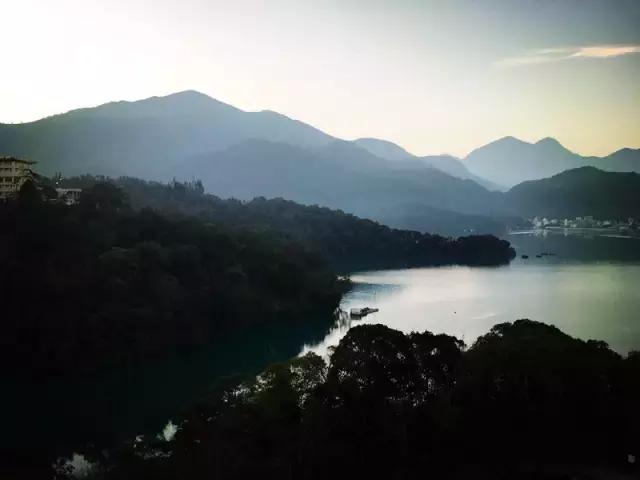 台湾寻找理想生活,台湾青年的小确幸