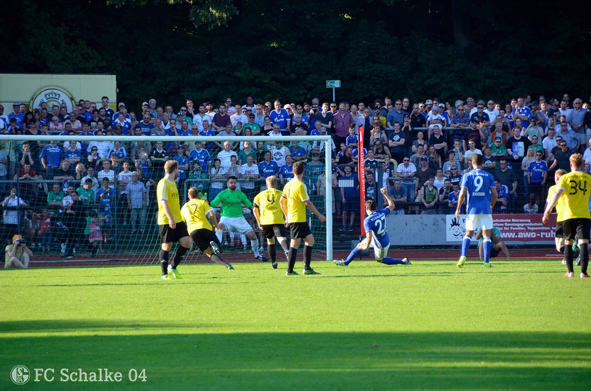 你强你先说沙尔克大比分狂胜Wanne-Eickel