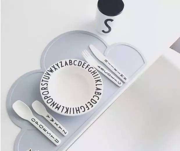 宝宝餐具如何选择,宝宝如何选择安全的餐具