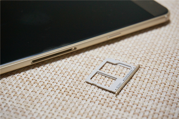 三星galaxy2000,三星c7新款手机