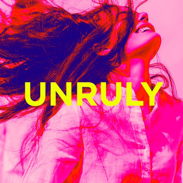 60岁阿姨都穿小白鞋，那我只好穿小粉鞋了