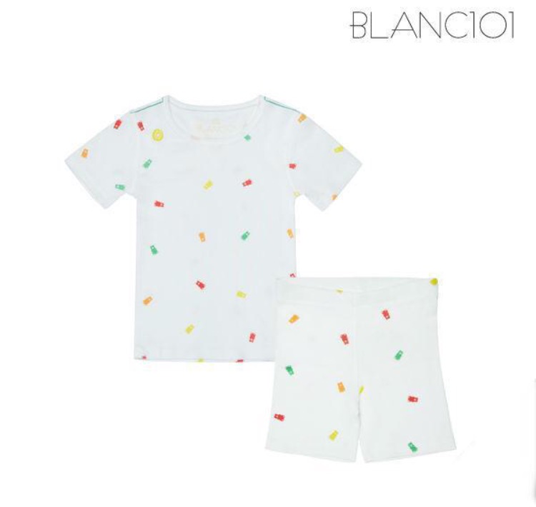 这里有各种你喜欢的衣服英文,简约时尚实穿童装推荐