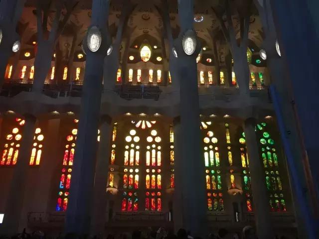 西班牙巴塞罗那自由行热门攻略,西班牙怎么玩