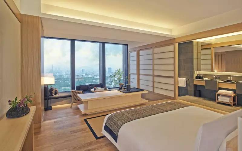 lifeistough｜比起鸡汤你可能更需要来一场暖心日本行