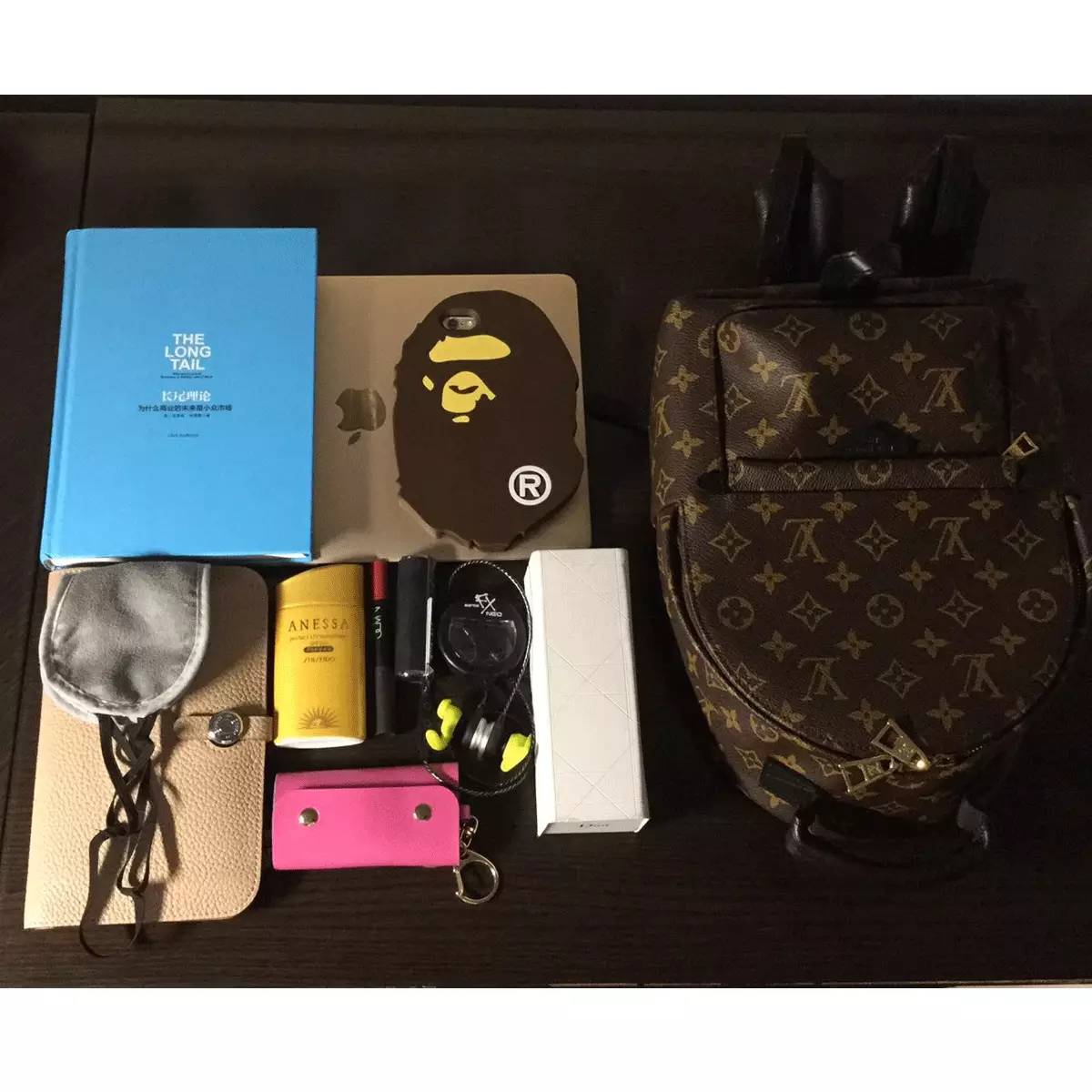 粉丝寄来的包,粉丝寄来了一箱包包