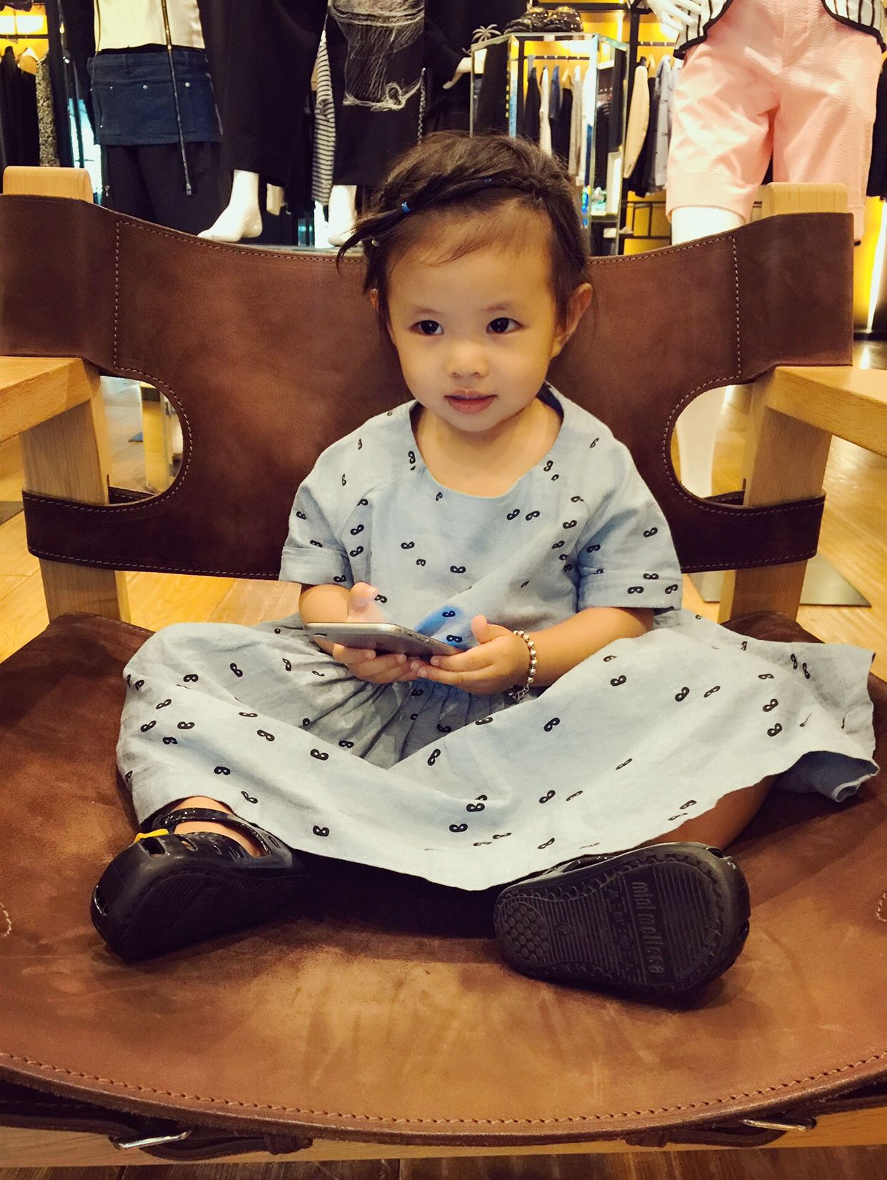 品牌童装清仓大放送,童装大清仓视频