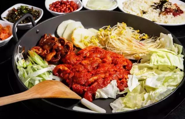 长沙妹纸，你们知道去这些店遇见韩国欧巴很容易吗？