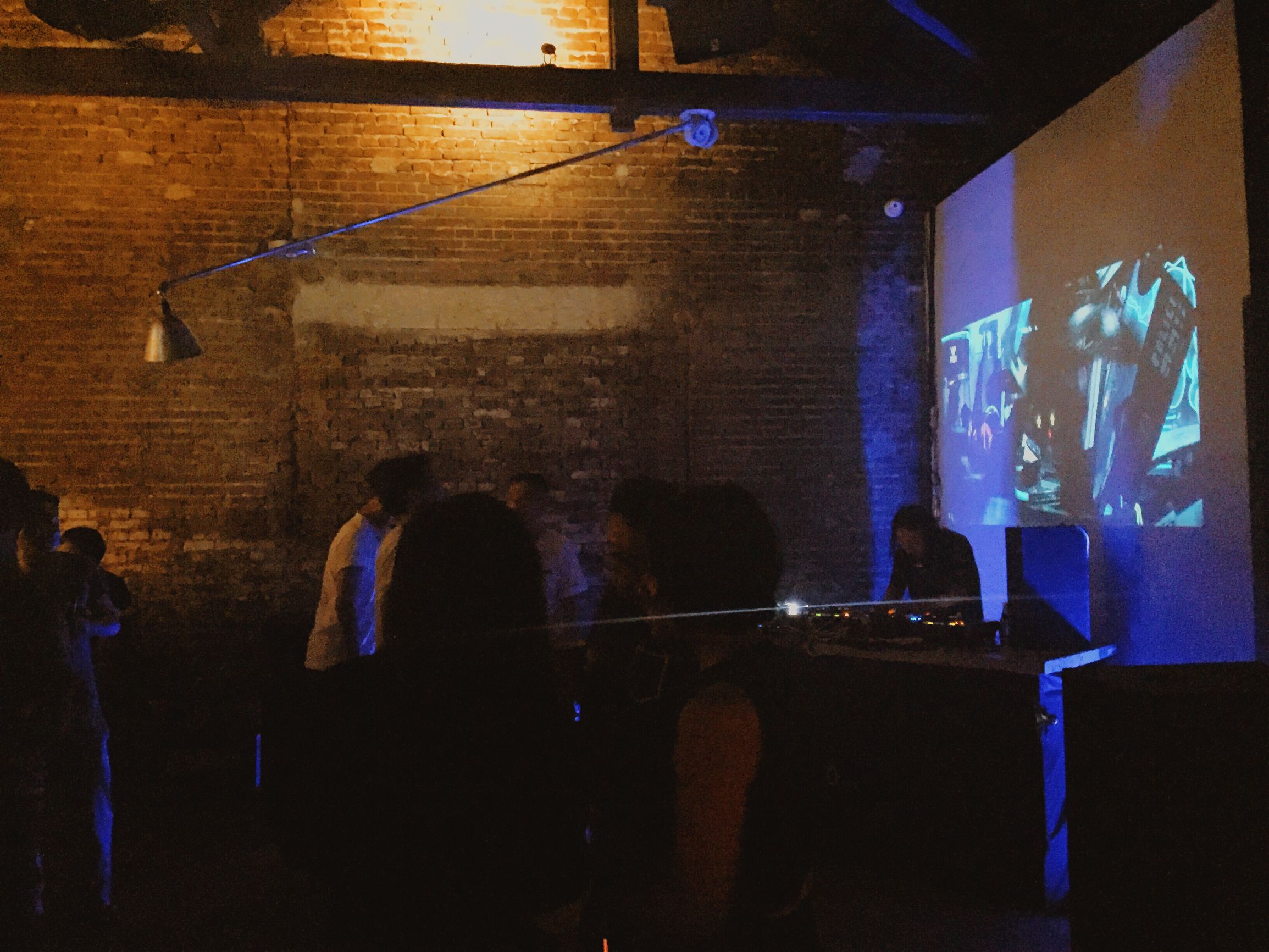 #ZeakoRadio如何度过一个不尴尬不无聊的深夜电趴