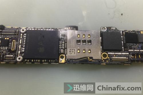 iphone5s黑屏卡死,iphone5s开机白苹果后黑屏