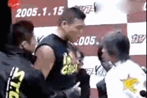 周星驰受外国主持人挑衅视频,周星驰被外国主持惹怒