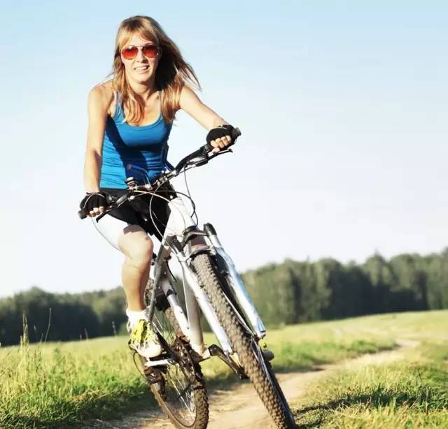 自行车轮组保养视频教程,自行车车架保养教学