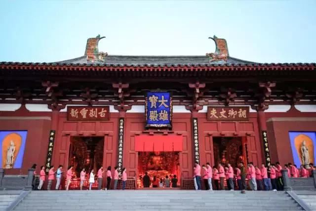 7天6夜爬五岳,历时7小时到达五台山