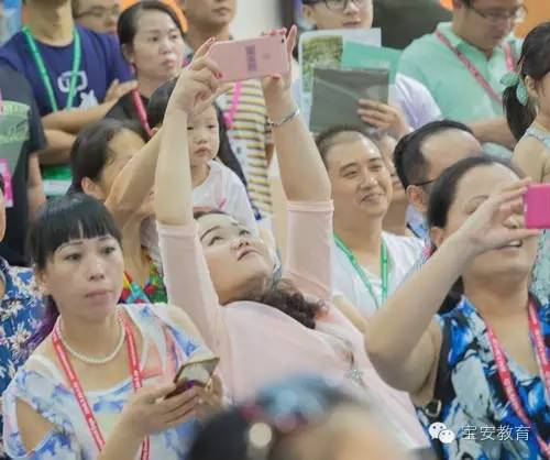 宝安的同学们，你们真的火啦！（粉丝表情包大派送）