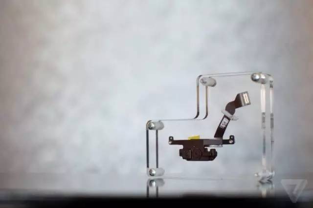 一言不合拆hololens,就为了给你讲道理