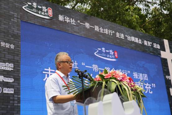 超多美图慎入！开神车，走丝路，这些不可思议的美景就在中国！