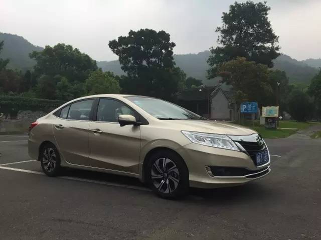 本田凌派2019款舒适版,2016年最新款顶配广汽本田凌派