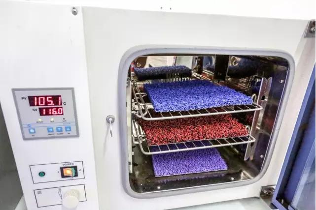 怎么才能选好的汽车脚垫,好的汽车脚垫怎么选