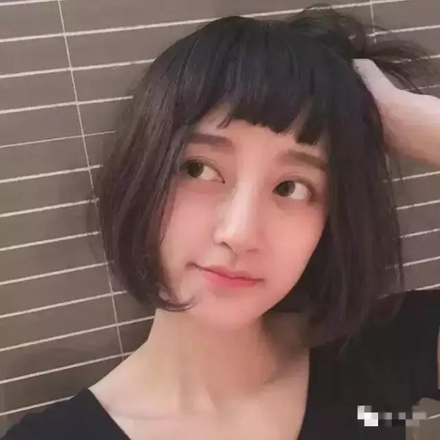 刘海剪坏了怎么扎好看,刘海剪坏了图片