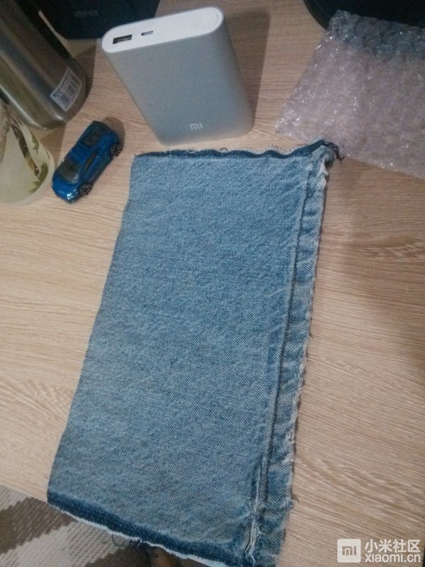 牛仔裤diy旧物改造包包,手工牛仔裤改造收纳挂袋