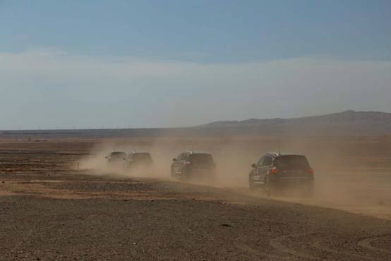 超多美图慎入！开神车，走丝路，这些不可思议的美景就在中国！