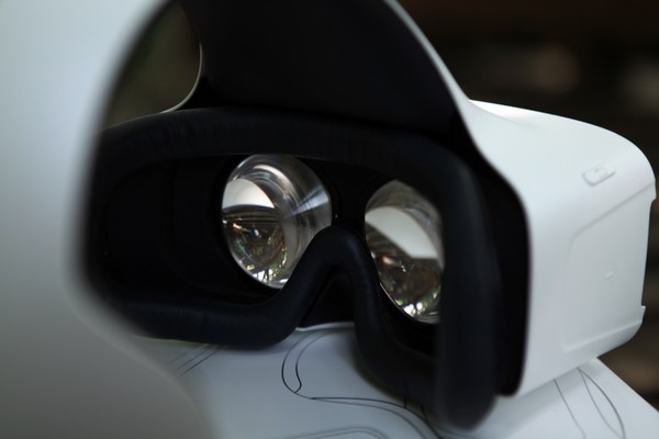 乐视超级头盔支持手机,乐视超级头盔怎么用