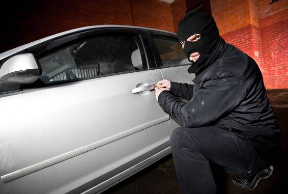 华人小哥家中被窃十余万澳元，邻居当场报警，结果警察压根没来